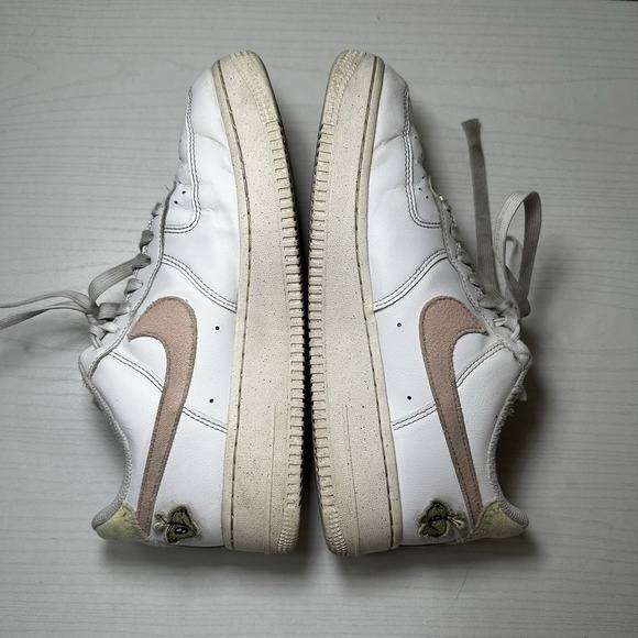 Nike Air Force 1 Women 8.5 Low Butterflies & Flowers White Pink Embroidered - Picture 11 of 12